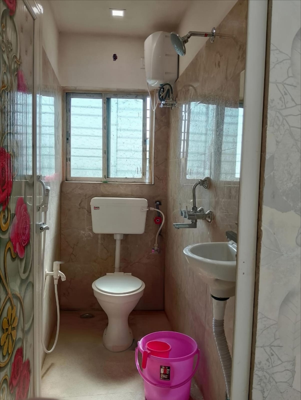 AC and Non-AC Double Bed Room at Saba Guest House near Park Street Kolkata photo 15