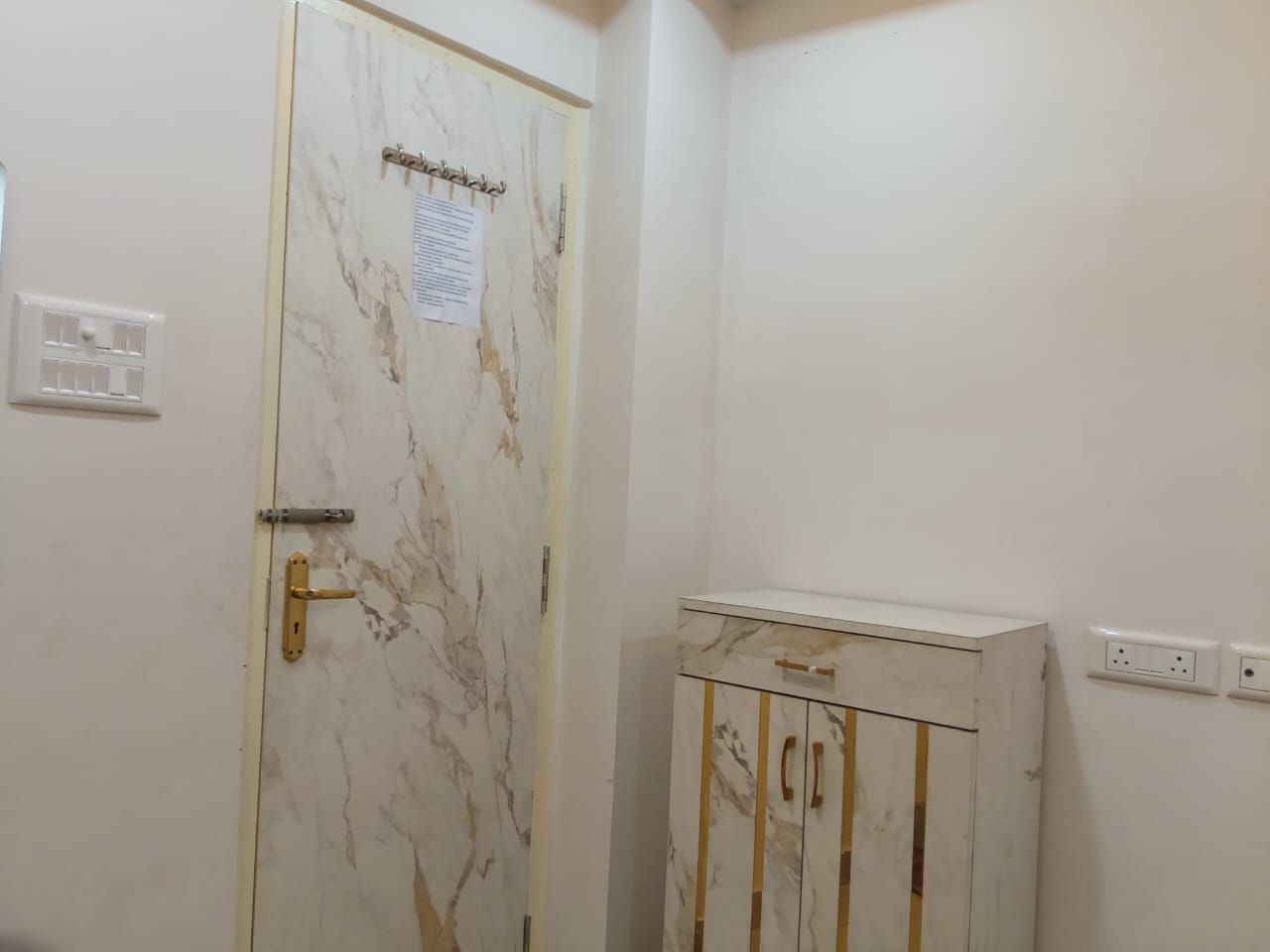 AC and Non-AC Double Bed Room at Saba Guest House near Park Street Kolkata photo 32