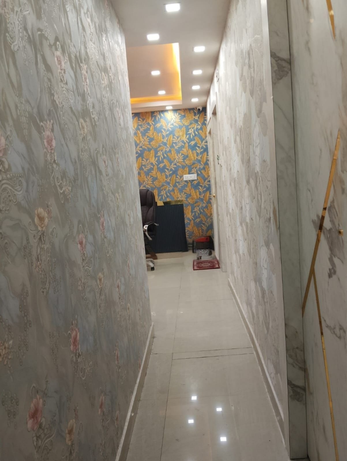 AC and Non-AC Double Bed Room at Saba Guest House near Park Street Kolkata photo 3