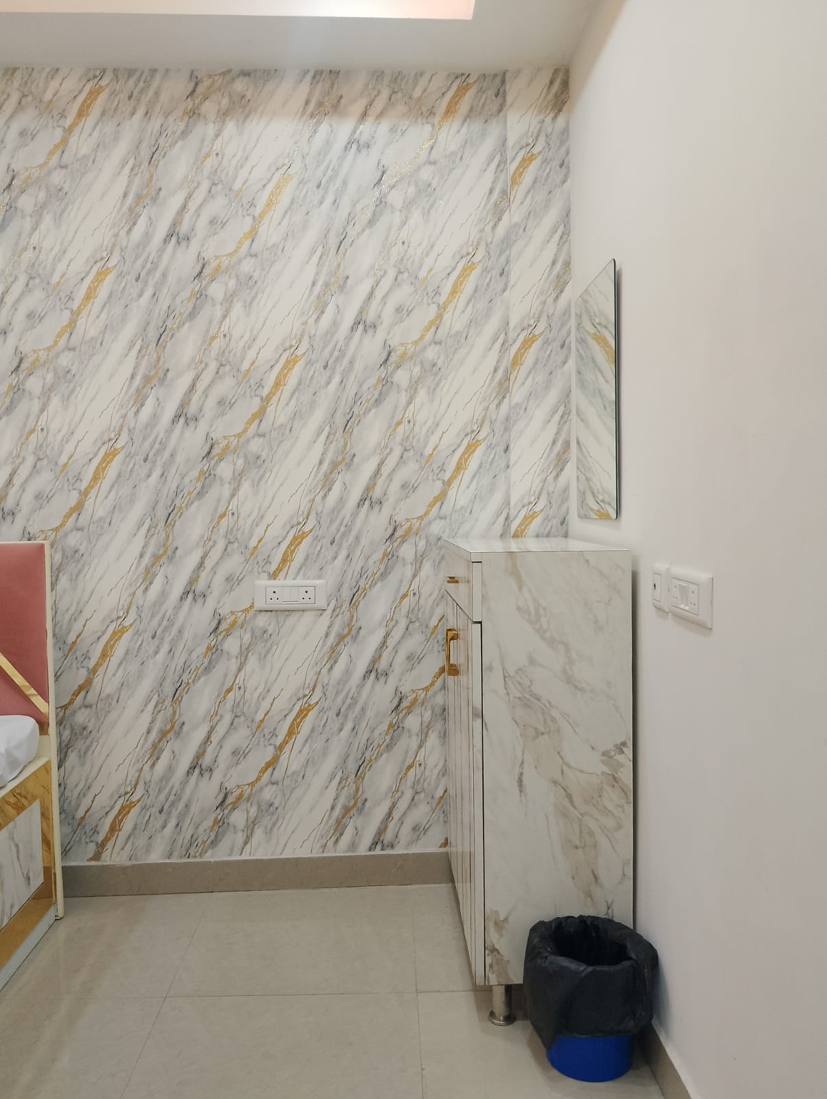 AC and Non-AC Double Bed Room at Saba Guest House near Park Street Kolkata photo 5