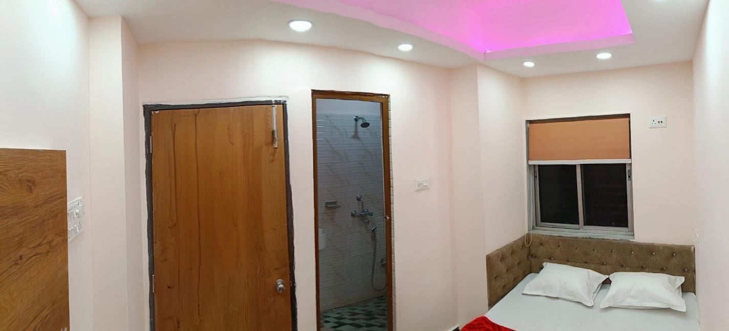 AC and Non-AC Double Bed Room at Saba Guest House near Park Street Kolkata photo 61