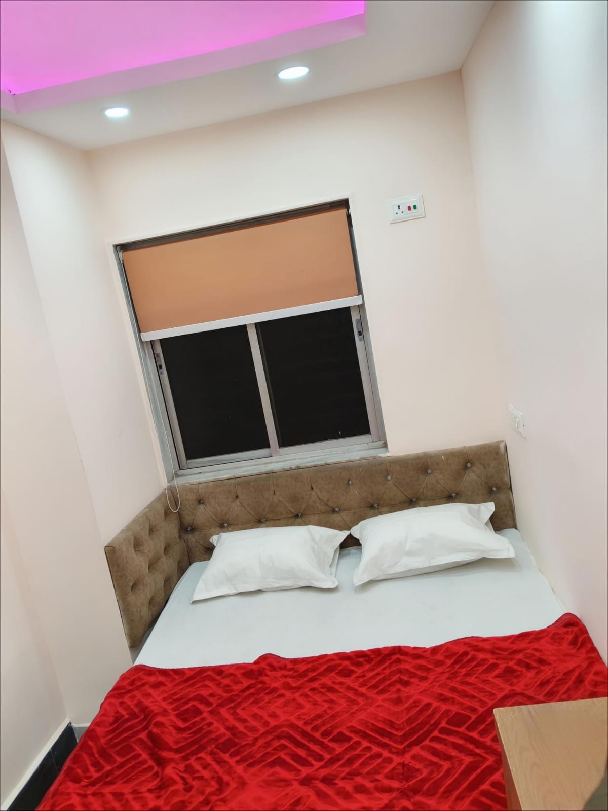AC and Non-AC Double Bed Room at Saba Guest House near Park Street Kolkata photo 62