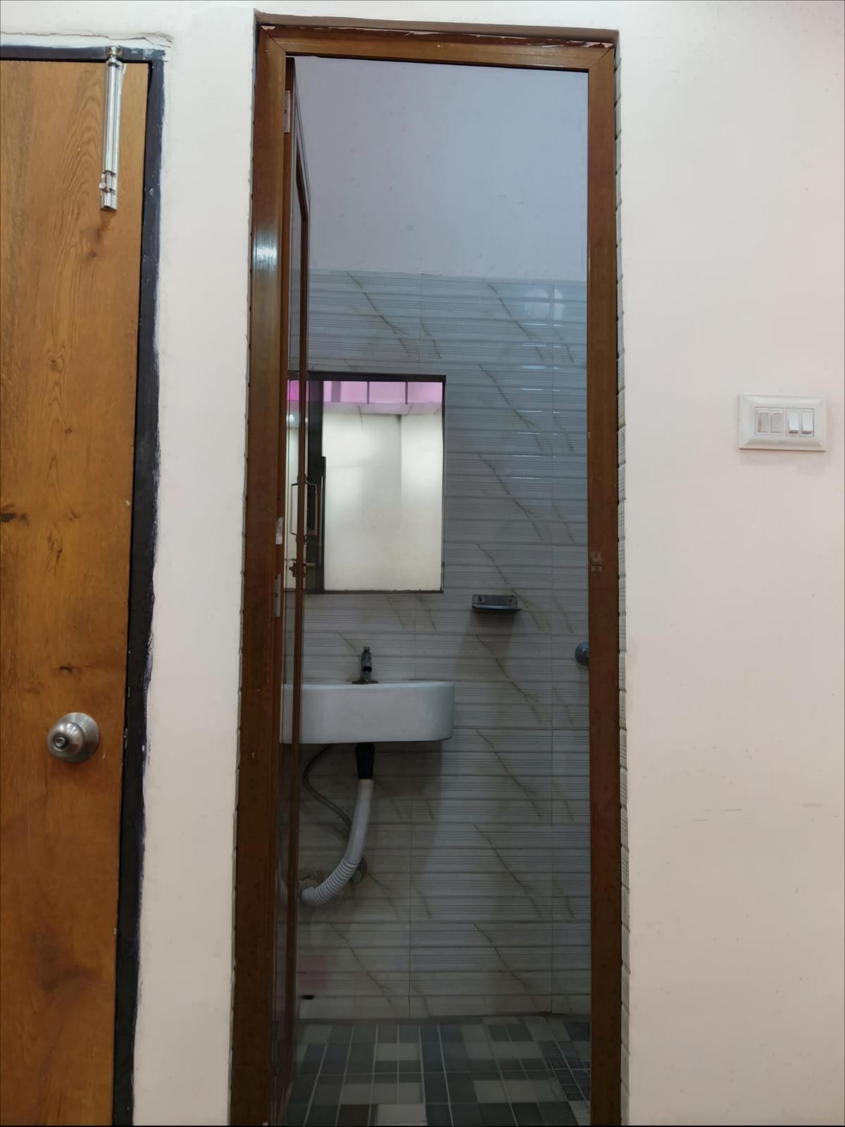 AC and Non-AC Double Bed Room at Saba Guest House near Park Street Kolkata photo 65