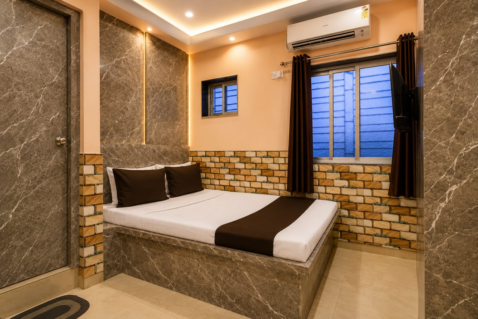 AC Double bed rooms at Saba Guest House near Park Street Kolkata photo 79